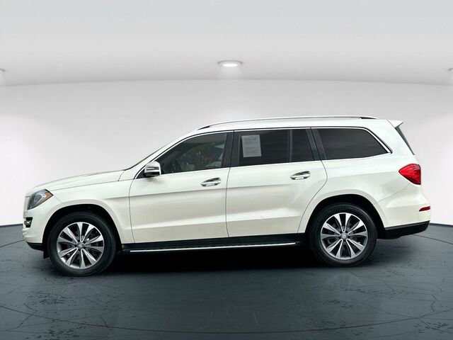 Used 2015 Mercedes-Benz GL 320 BlueTEC 4MATIC image 3
