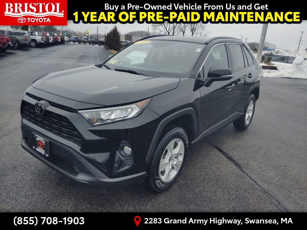 Used 2021 Toyota RAV4 XLE image 3
