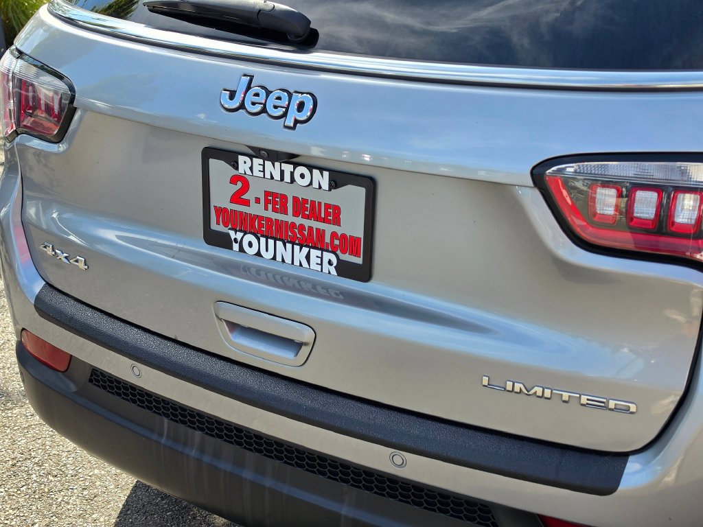 Used 2023 Jeep Compass Limited AWD/4WD image 13