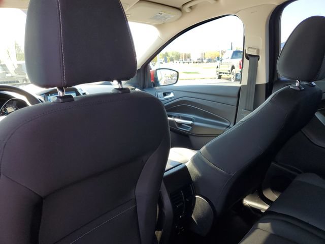 Used 2016 Ford Escape SE w/ Equipment Group 201A FWD image 31