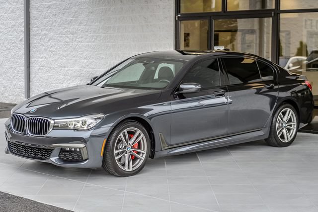 Used 2019 BMW 740i w/ M Sport Package RWD image 6