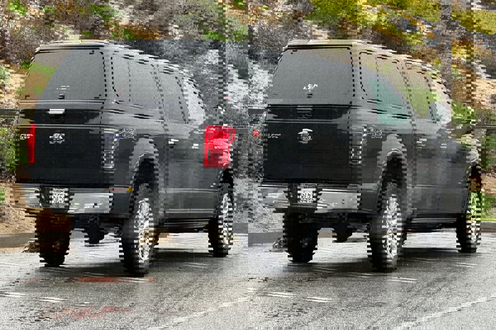 Used 2015 Ford F150 Lariat w/ Equipment Group 502A Luxury image 2