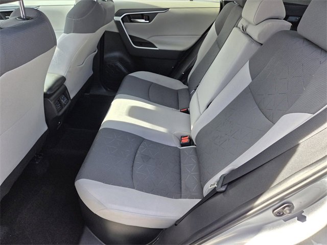 Used 2021 Toyota RAV4 XLE w/ Convenience Package image 11