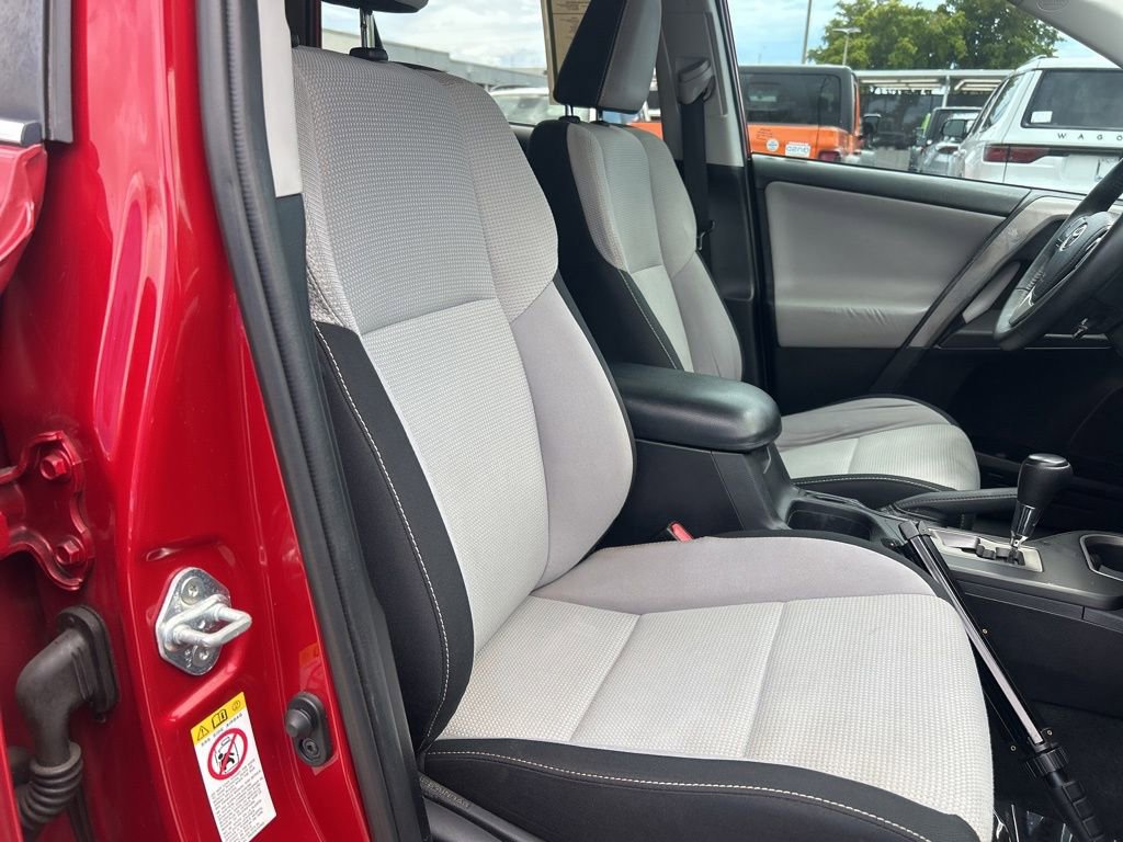 Used 2016 Toyota RAV4 XLE image 22
