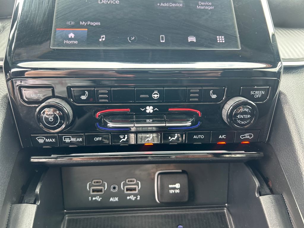 Used 2025 Jeep Grand Cherokee Altitude image 28