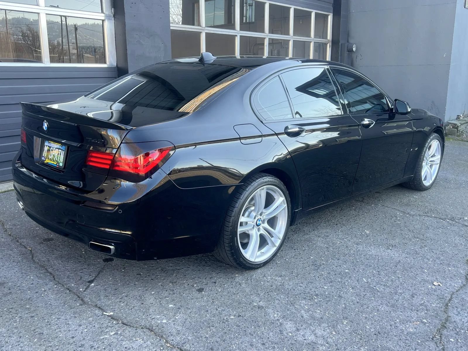 Used 2015 BMW 740i RWD image 6