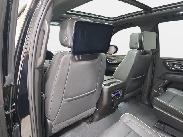 Used 2023 Chevrolet Tahoe Premier w/ Advanced Technology Package AWD/4WD image 12