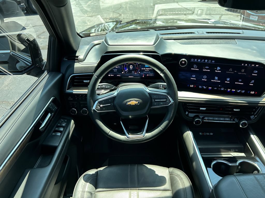 Certified 2025 Chevrolet Tahoe High Country AWD/4WD image 32