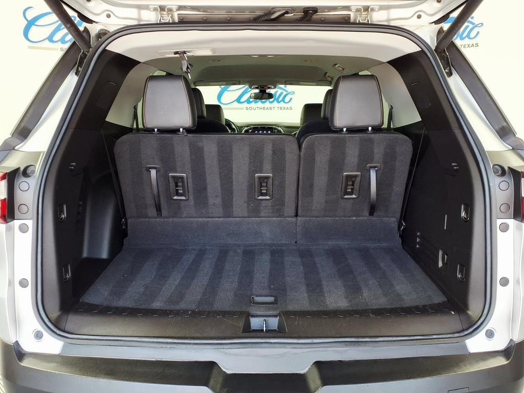Used 2021 Chevrolet Traverse LT FWD image 10
