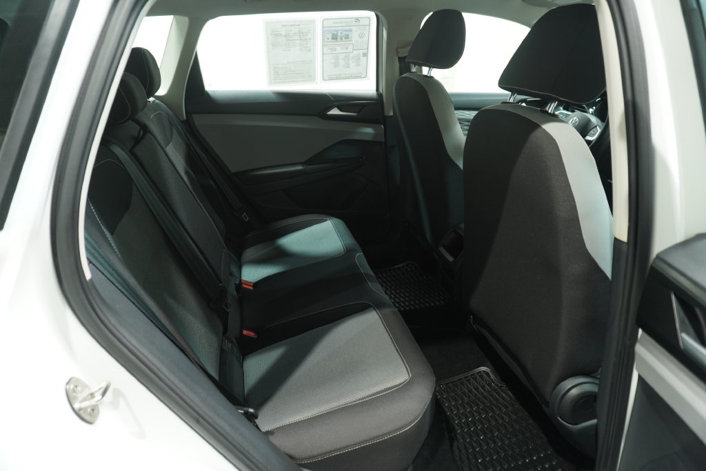 Used 2023 Volkswagen Taos S FWD image 9