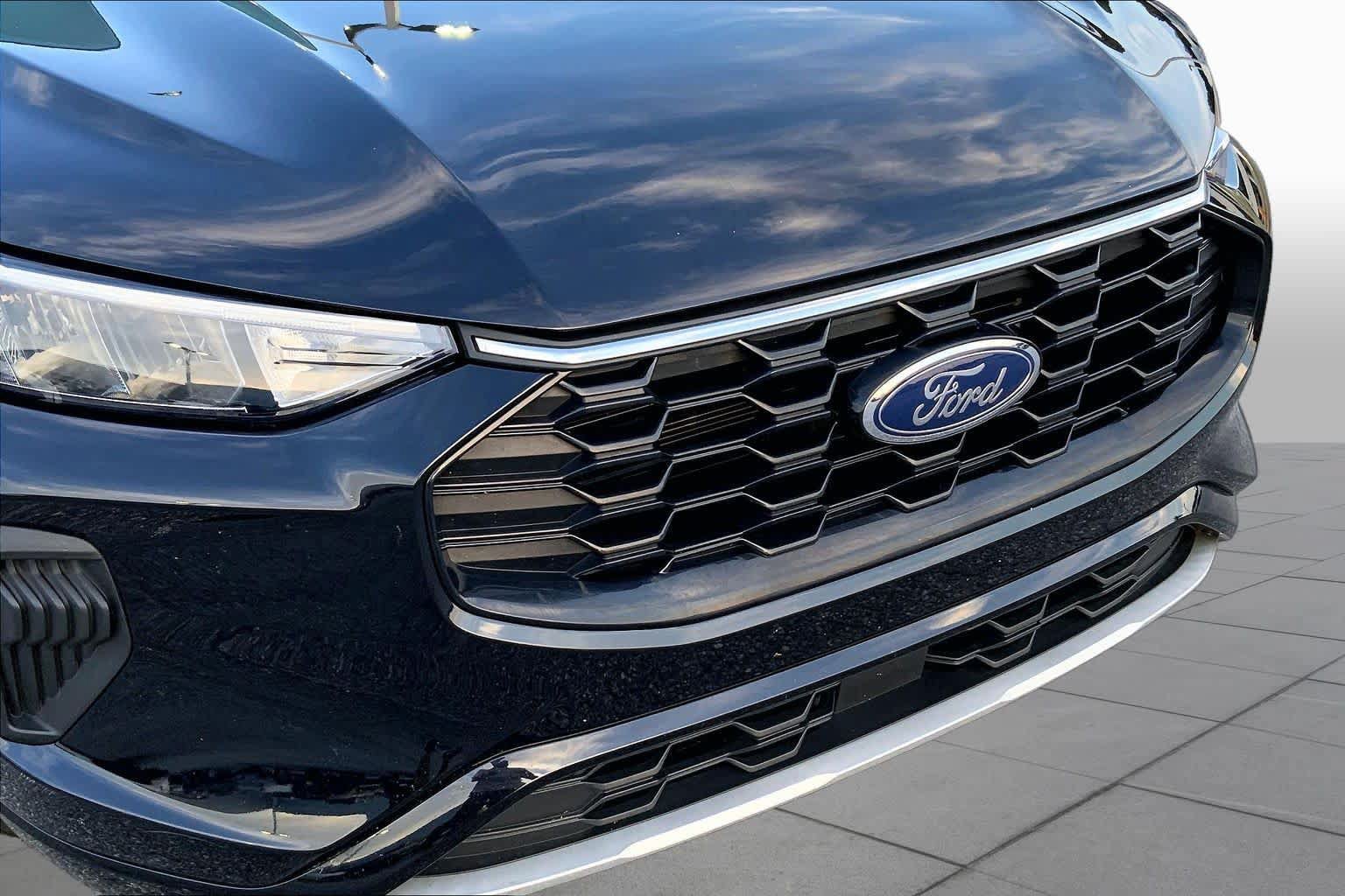 Used 2023 Ford Escape ST-Line w/ Tech Pack #1 FWD image 26