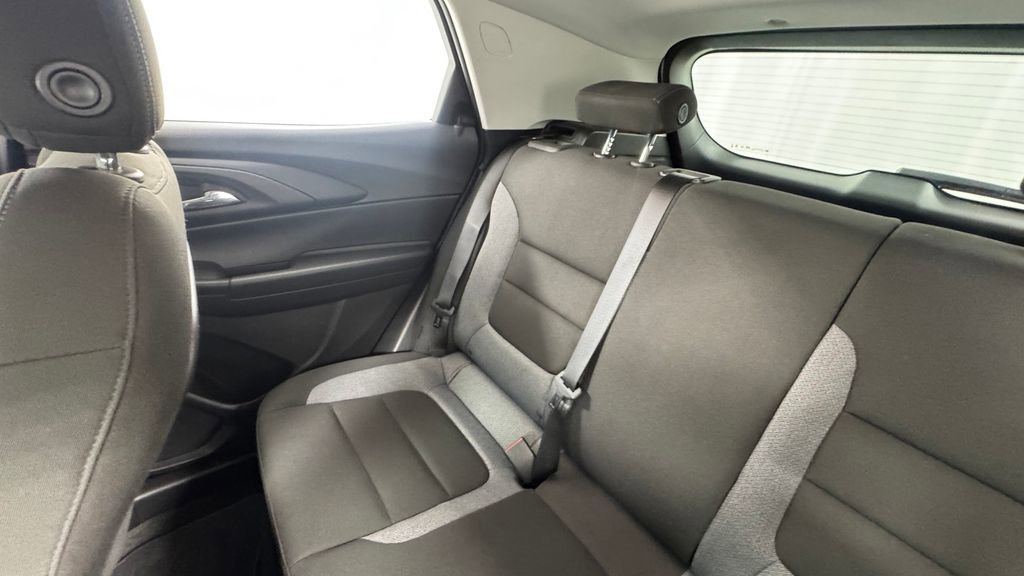 Used 2023 Chevrolet TrailBlazer LT w/ Convenience Package AWD/4WD image 14