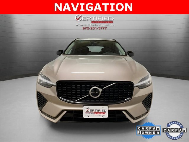 Used 2025 Volvo XC60 B5 Core image 2