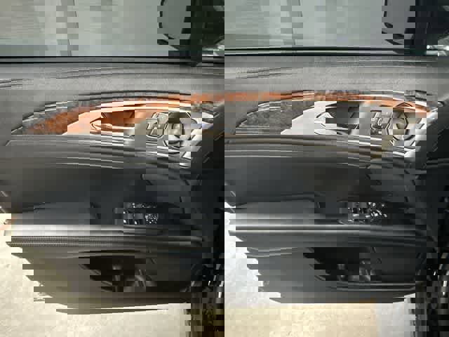 Used 2020 Lincoln MKZ Reserve w/ Elements Package image 18