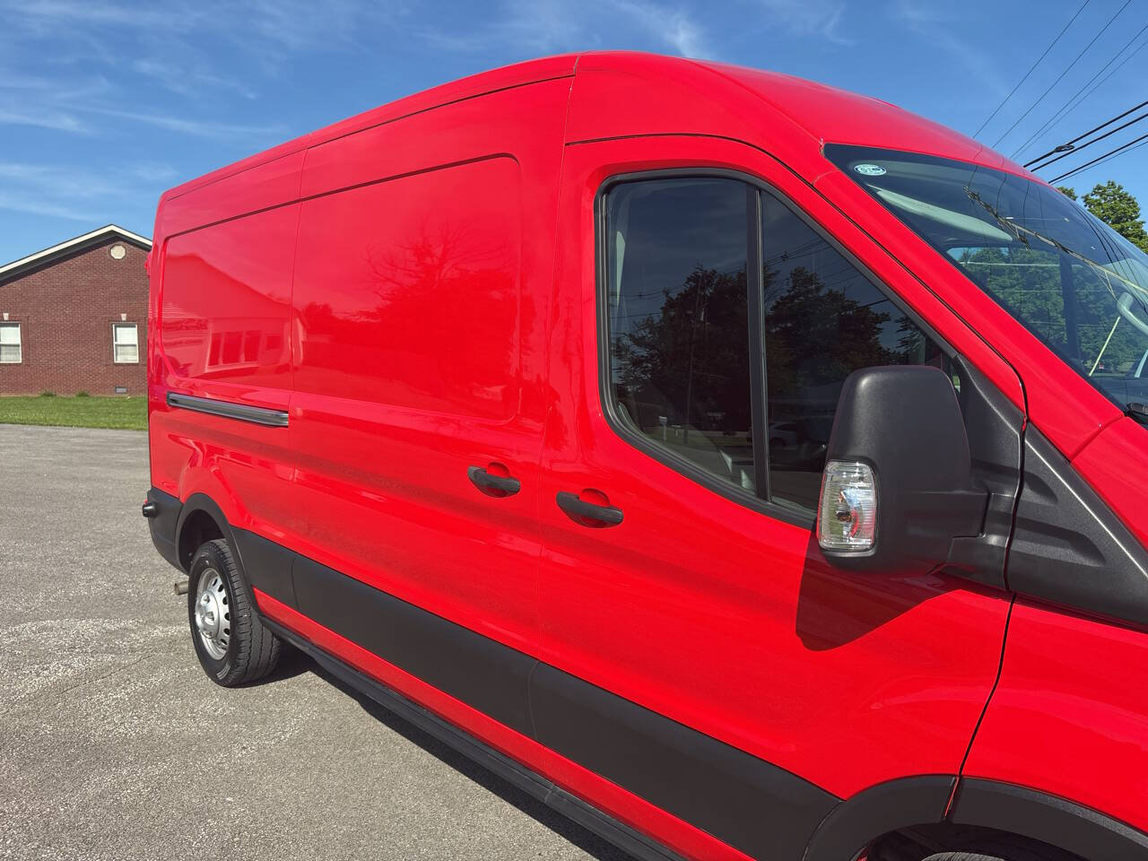 Used 2023 Ford Transit 250 Medium Roof AWD image 3