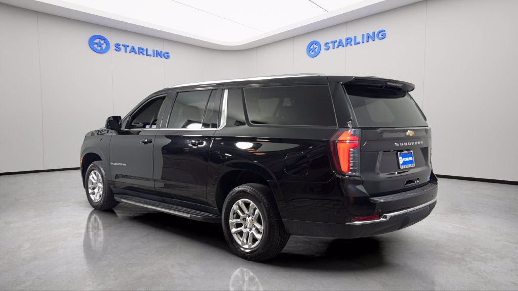 Certified 2025 Chevrolet Suburban LT AWD/4WD image 5