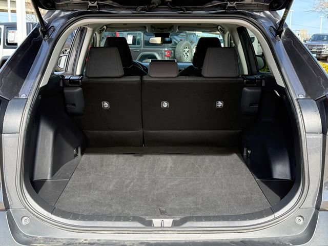 Used 2025 Toyota RAV4 LE image 30