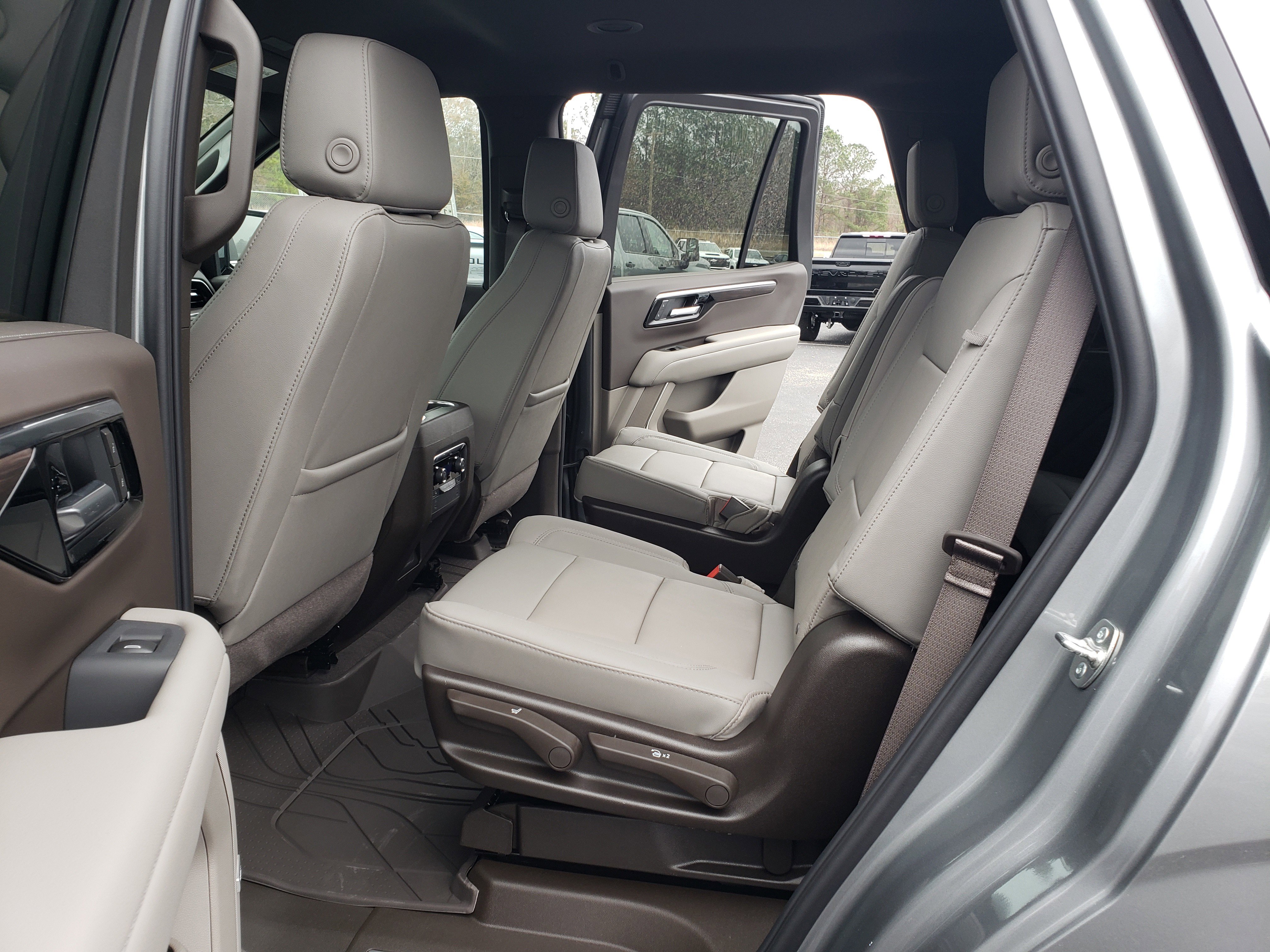 New 2026 Chevrolet Tahoe LT w/ Comfort Package image 33