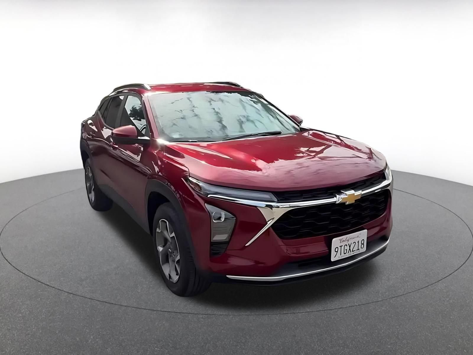 Used 2025 Chevrolet Trax LT w/ LT Convenience Package FWD video 2