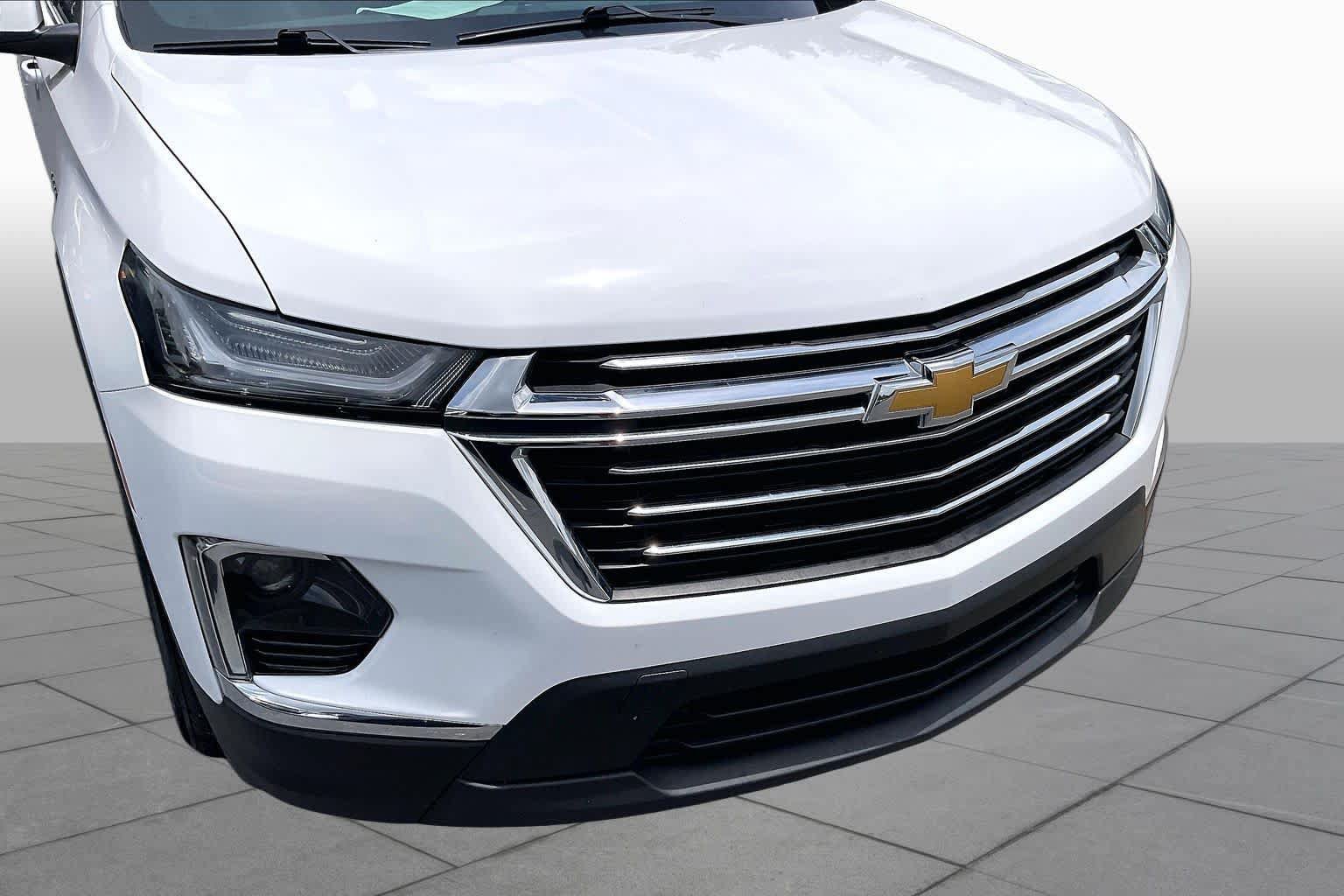 Certified 2023 Chevrolet Traverse LT FWD image 30
