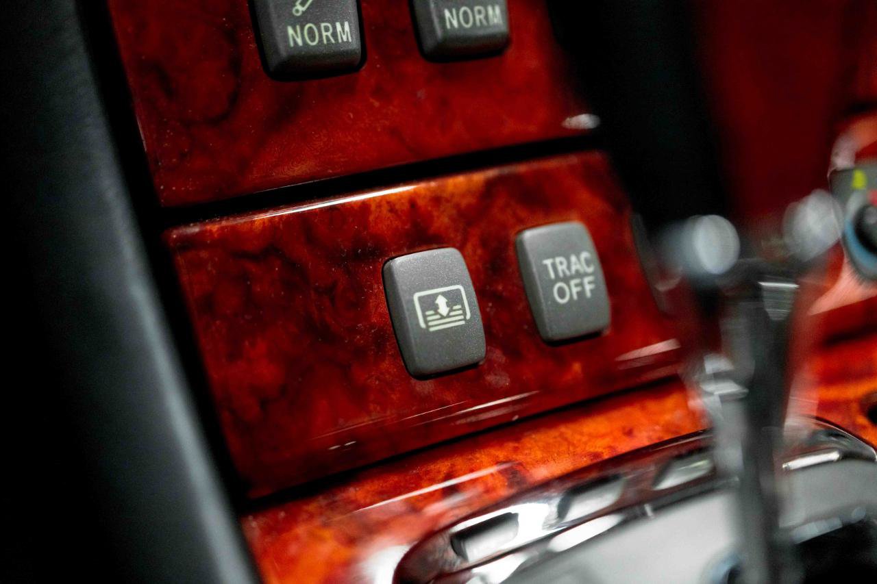 Used 2004 Lexus LS 430 RWD image 79