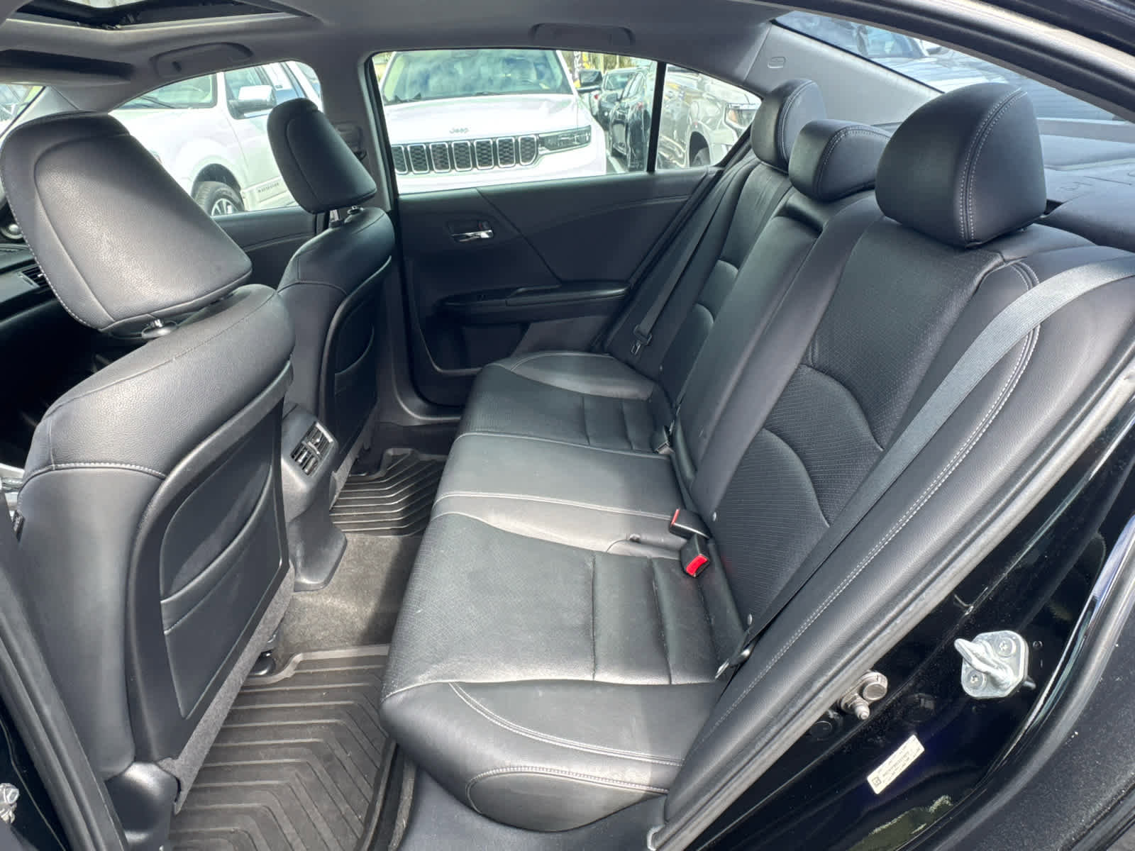 Used 2013 Honda Accord Touring image 19