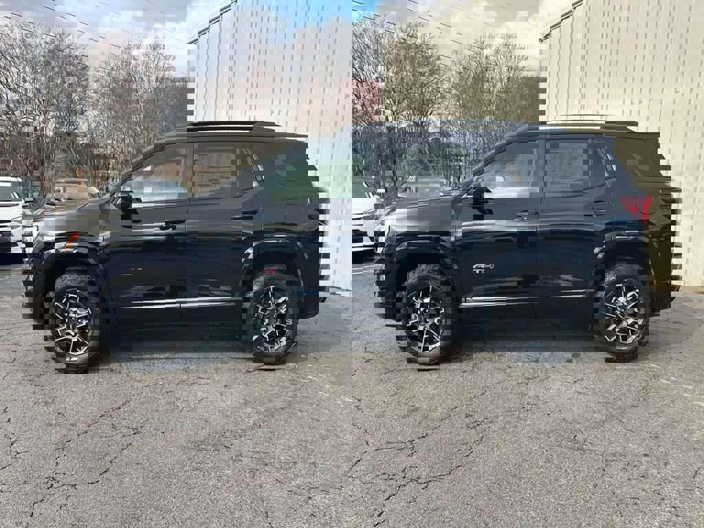 New 2026 GMC Terrain AT4 w/ Convenience Package III image 9