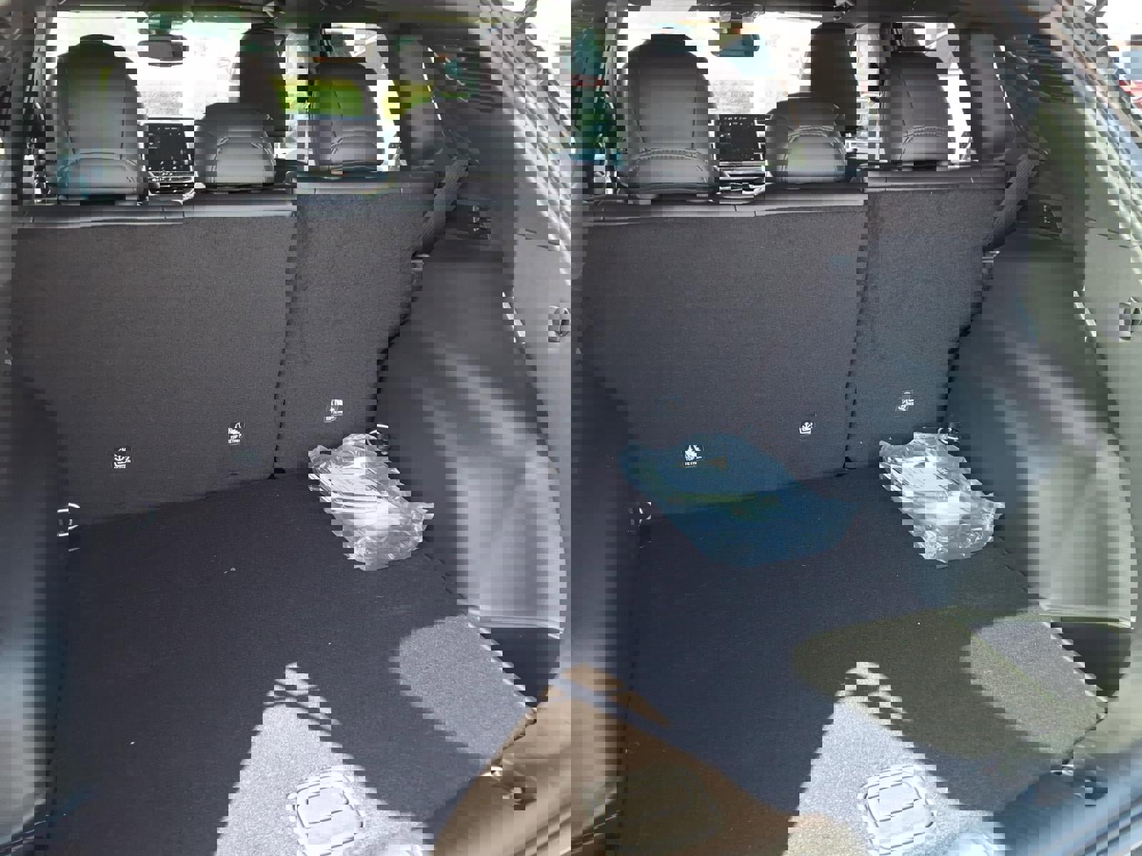 New 2026 Jeep Compass Latitude AWD/4WD image 19