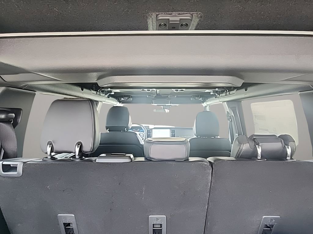 New 2026 Ford Bronco Badlands image 8