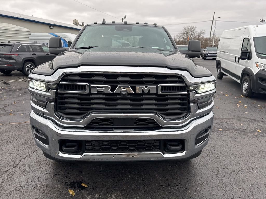 Used 2025 RAM 2500 Tradesman w/ Chrome Appearance Group image 17