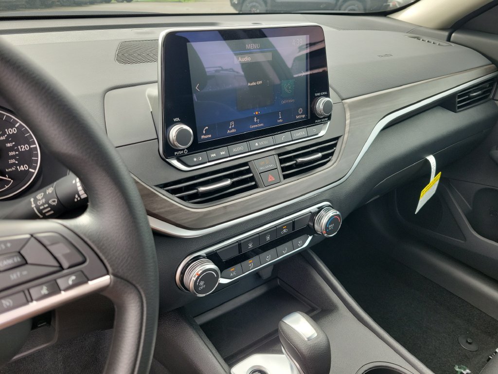 New 2026 Nissan Altima 2.5 SV FWD image 21