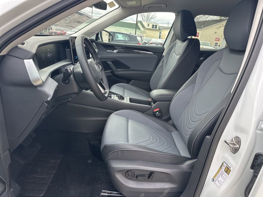 New 2026 Volkswagen Tiguan SE image 9