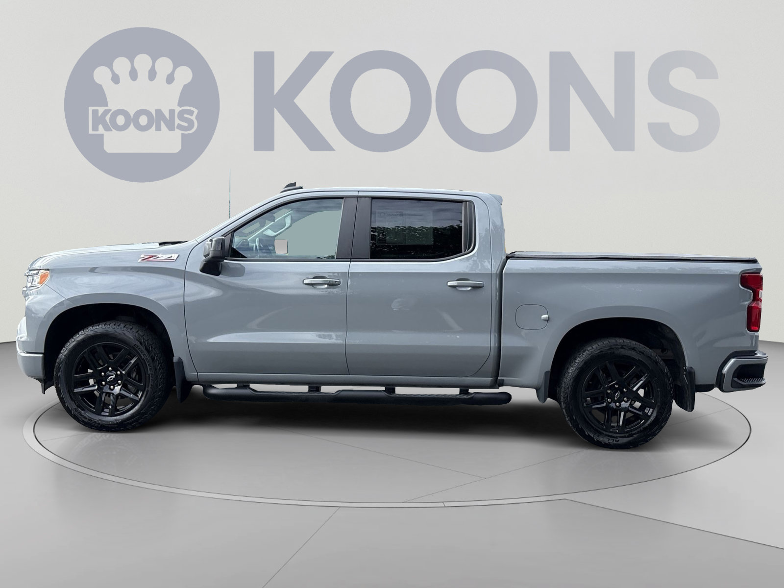 Used 2024 Chevrolet Silverado 1500 RST AWD/4WD image 2
