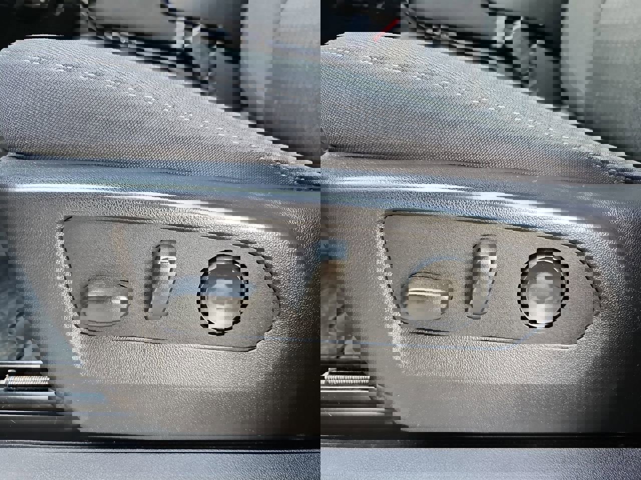 Certified 2024 GMC Sierra 1500 Pro w/ Graphite Edition image 32