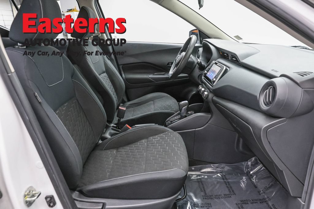 Used 2022 Nissan Kicks S FWD image 23