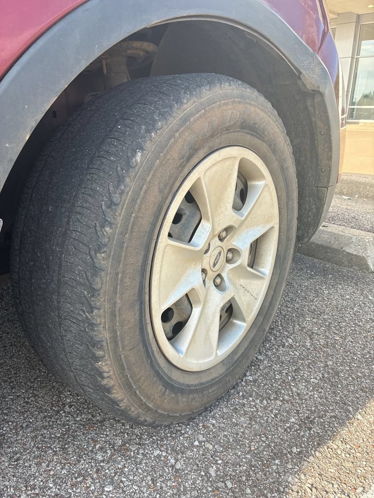 Used 2014 Ford Explorer FWD image 6