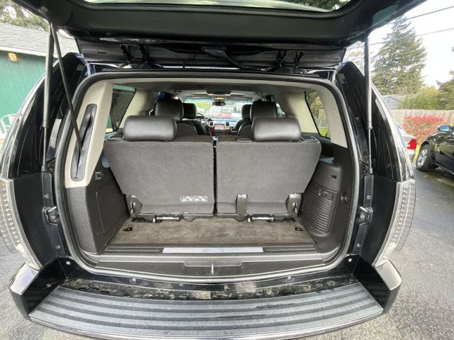 Used 2014 Cadillac Escalade Premium image 16