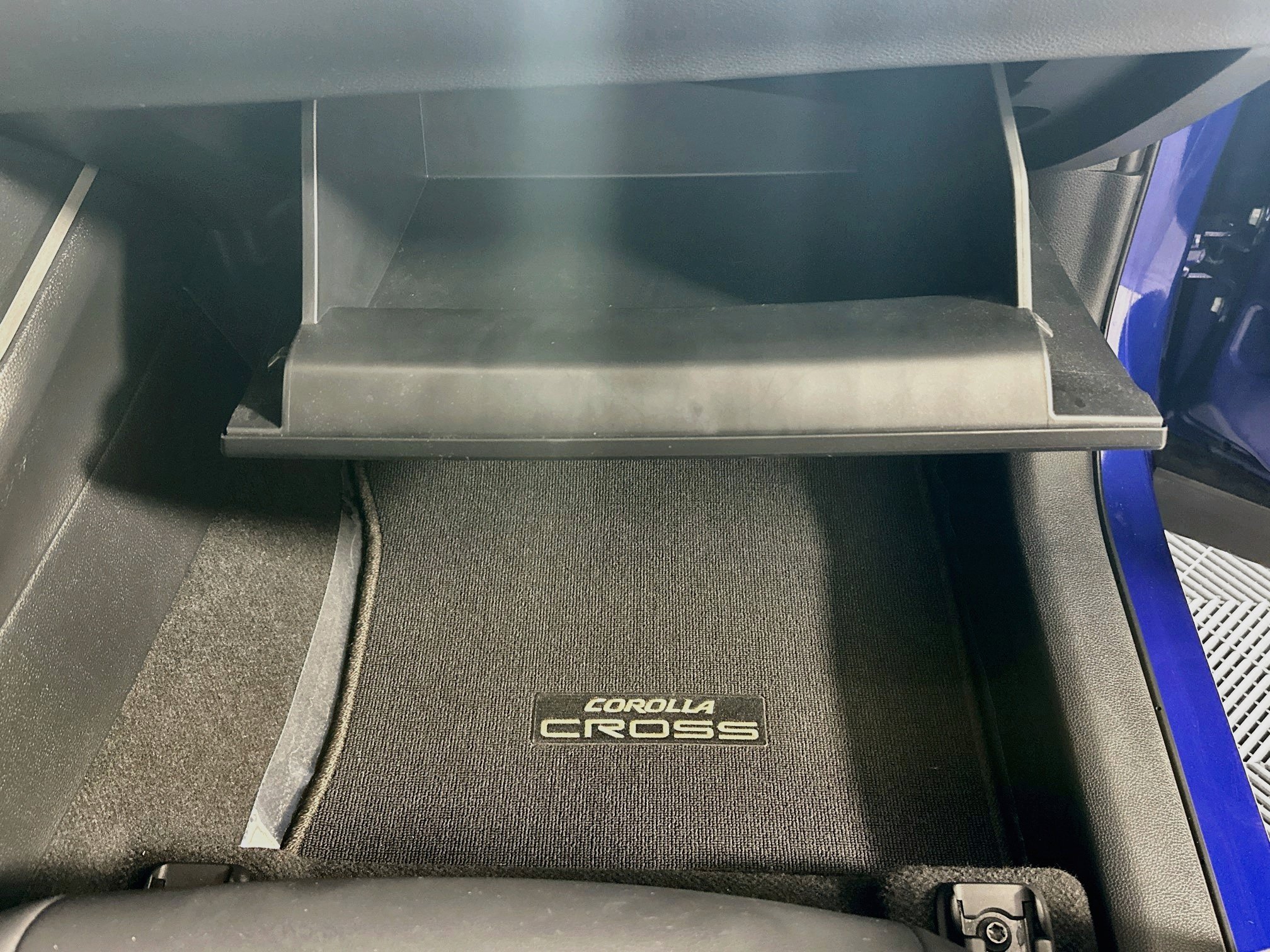 Certified 2023 Toyota Corolla Cross AWD Hybrid w/ Convenience Package image 32