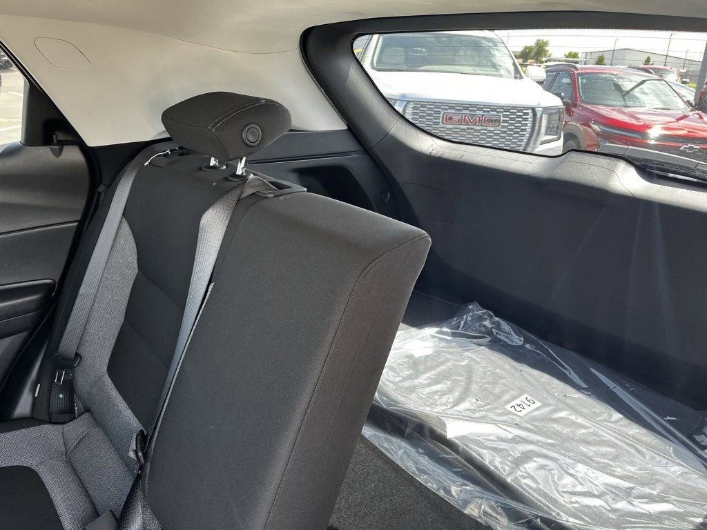 New 2025 Chevrolet TrailBlazer LT w/ LT Cold Weather Package FWD image 29