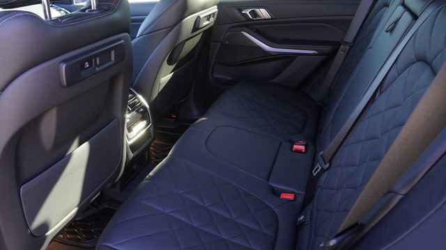 Used 2023 BMW X5 sDrive40i w/ M Sport Package image 13