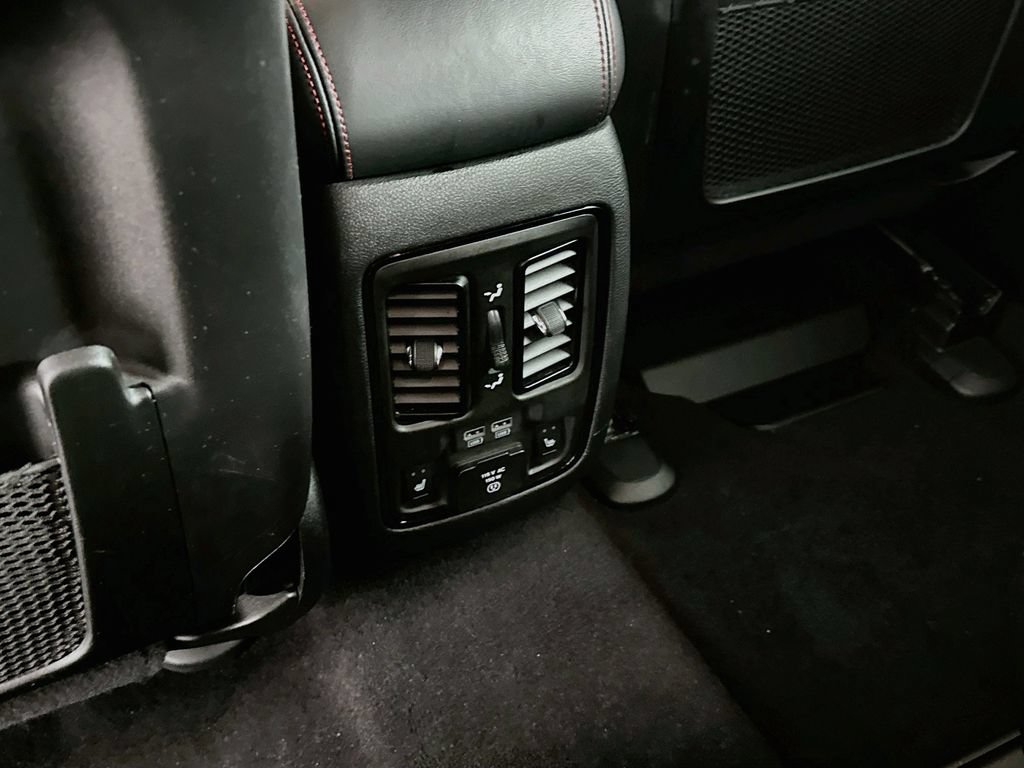 Certified 2025 Dodge Durango R/T AWD/4WD image 38