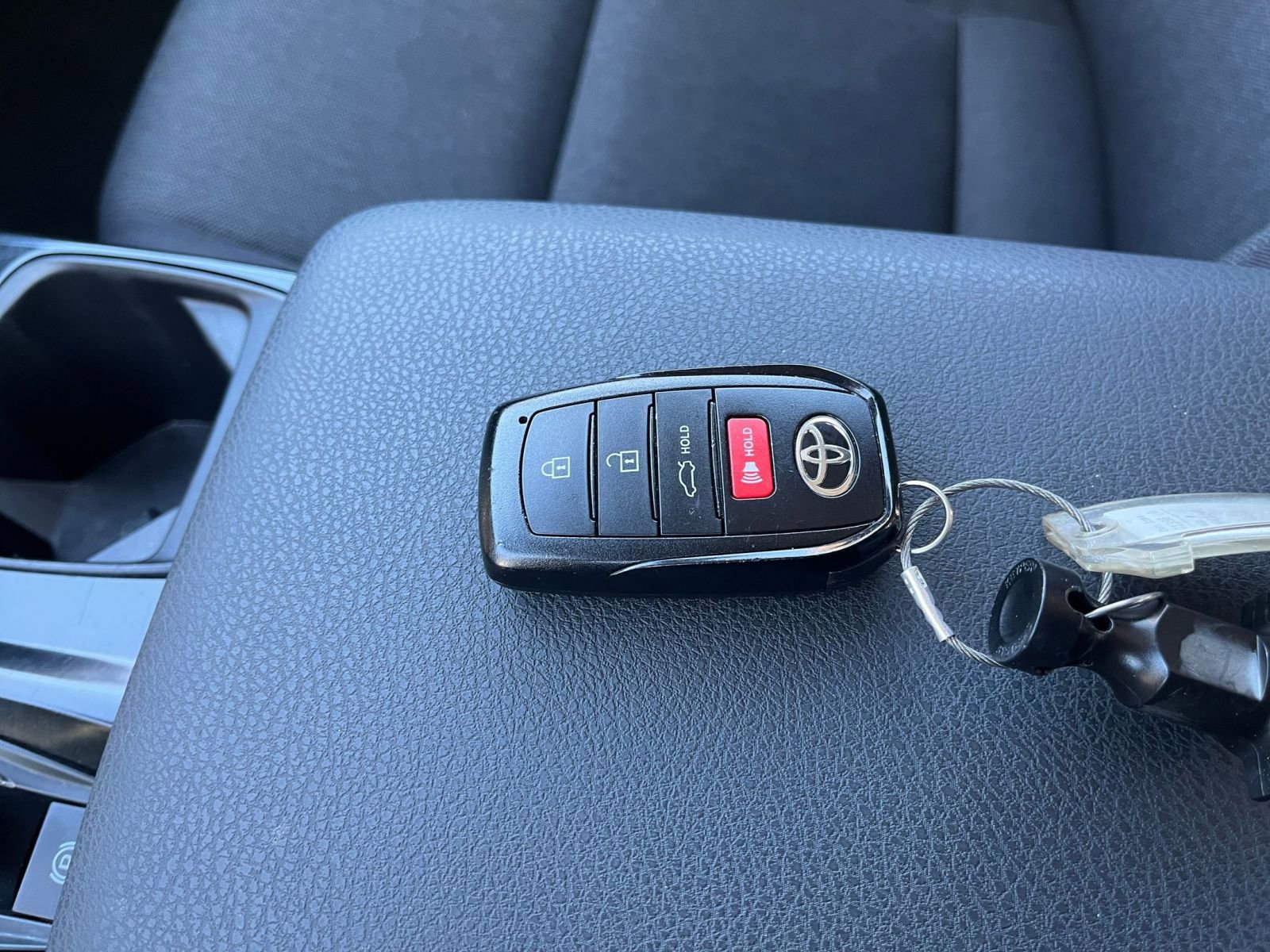 Used 2025 Toyota Camry LE image 20