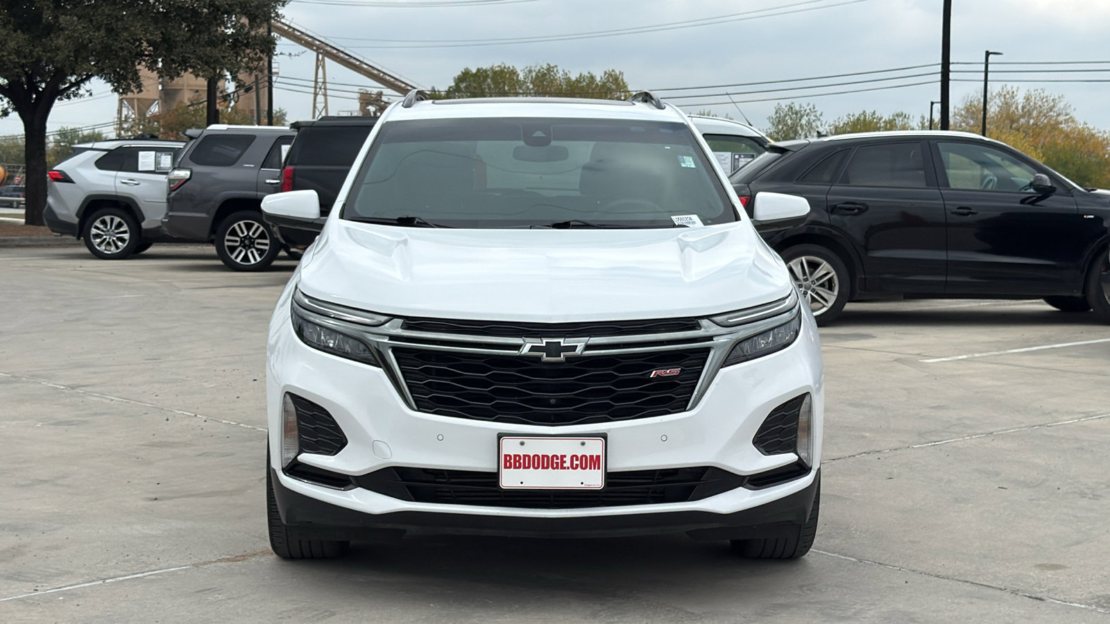 Used 2022 Chevrolet Equinox RS w/ RS Leather Package image 2