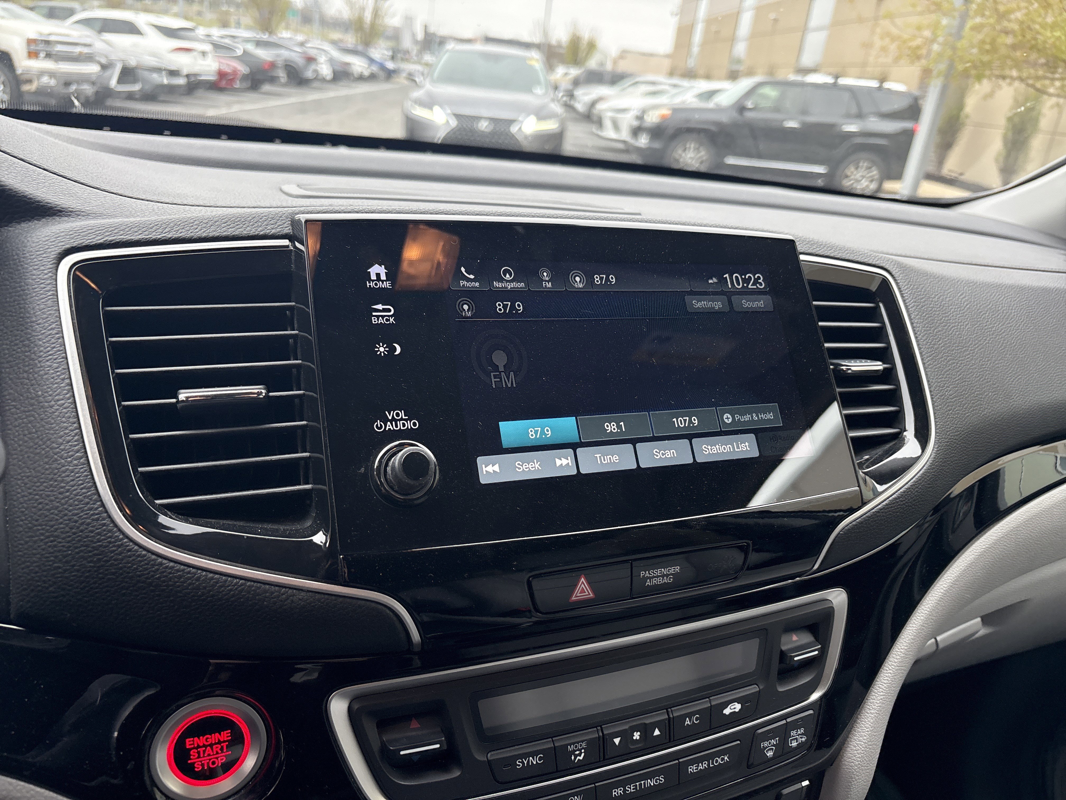 Used 2021 Honda Pilot Touring image 23