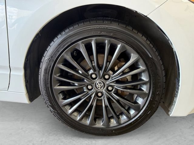 Used 2019 Toyota Avalon XSE FWD image 23