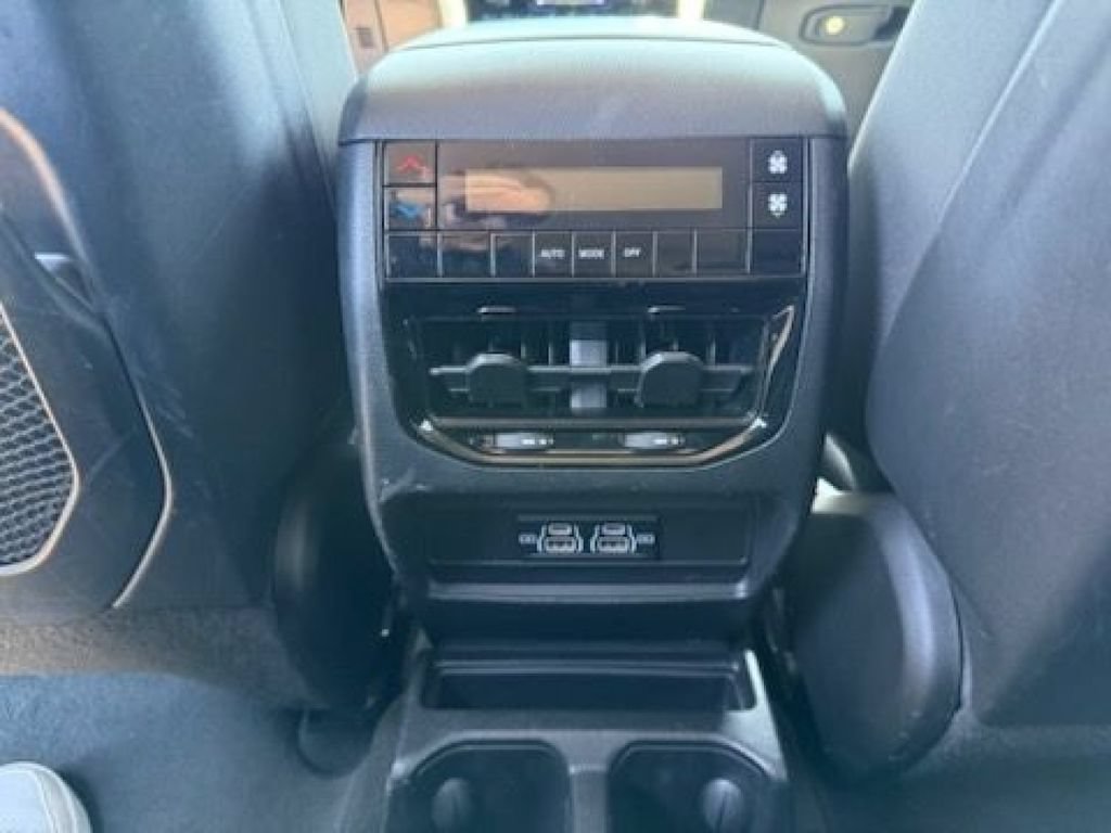 Used 2023 Jeep Grand Cherokee L Laredo AWD/4WD image 23