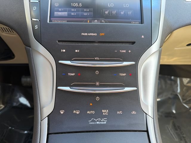 Used 2014 Lincoln MKZ w/ Equipment Group 102A Reserve FWD image 21