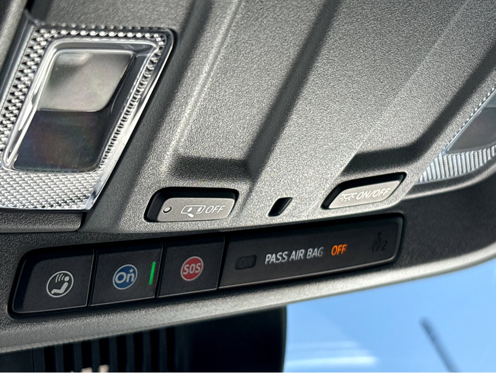 Used 2024 Chevrolet Silverado 2500 LT w/ Convenience Package image 29