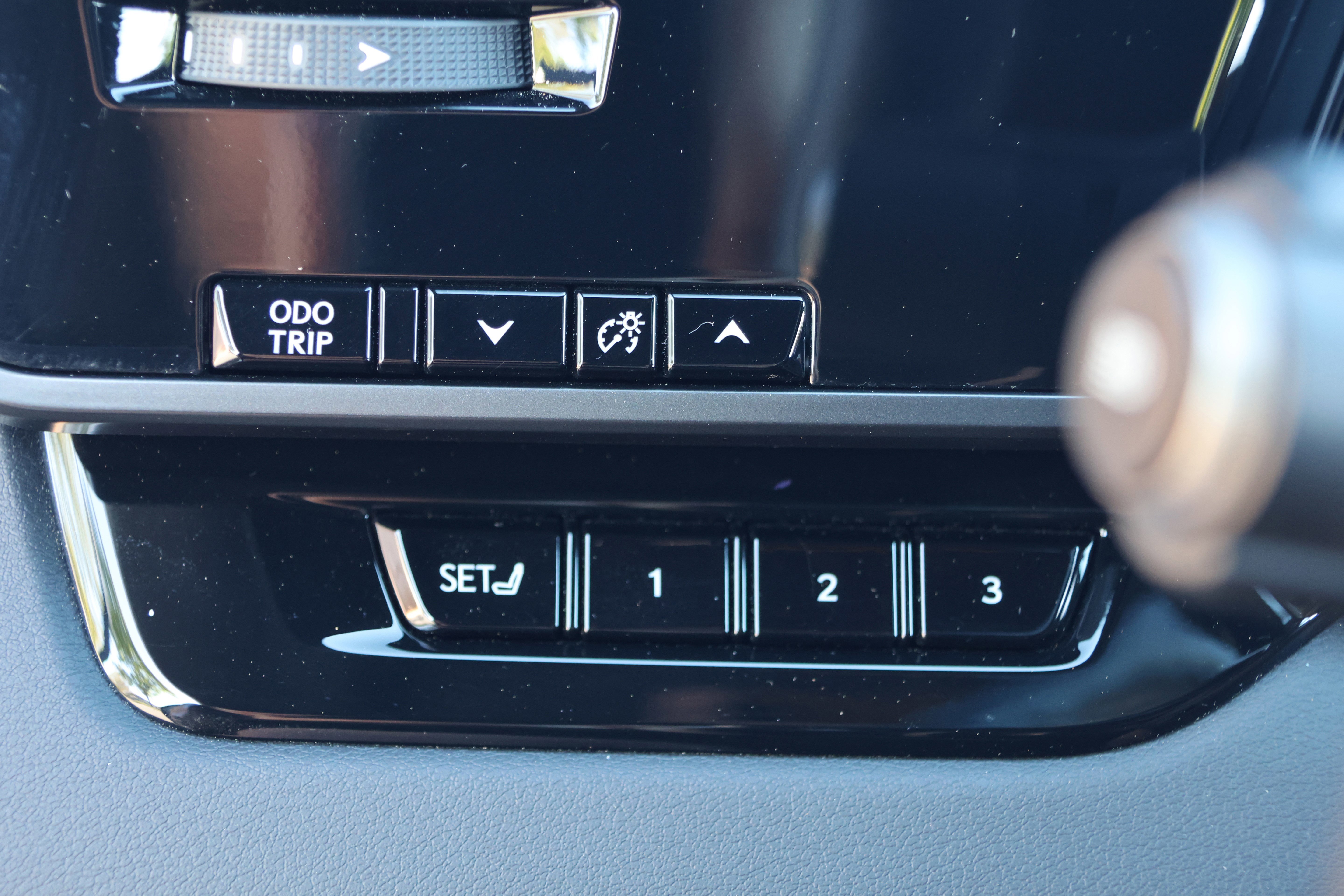 Certified 2025 Lexus RX 350 Premium w/ Accessory Package (Z1) FWD image 14