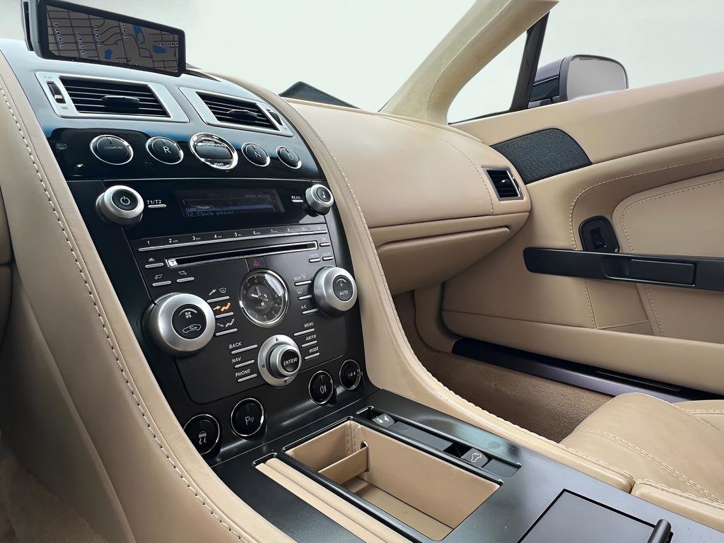 Used 2009 Aston Martin V8 Vantage Roadster RWD image 54